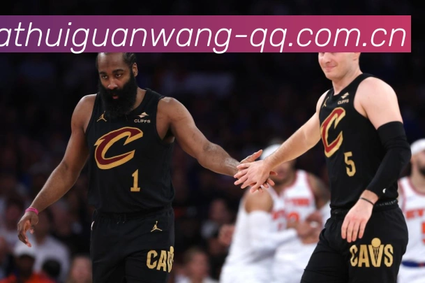 拜仁领先巴萨争夺斯基拉戈登或夏窗或将离队战术观察-深度解析 拜仁领先巴萨争夺斯基拉戈登或夏窗或将离队战术观察-深度解析